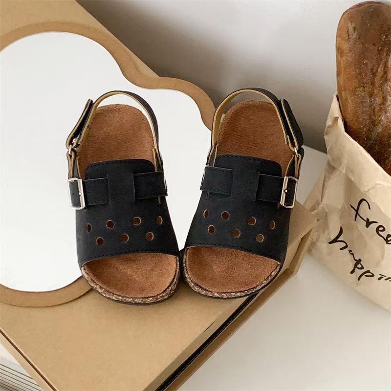 Summer Fashion Sandals For Boys And Girls Cute Cartoon Design photo 2