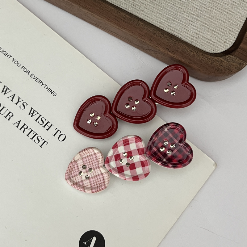 Sweet Plaid Heart-button Hair Clip Side-parting Bangs photo 2