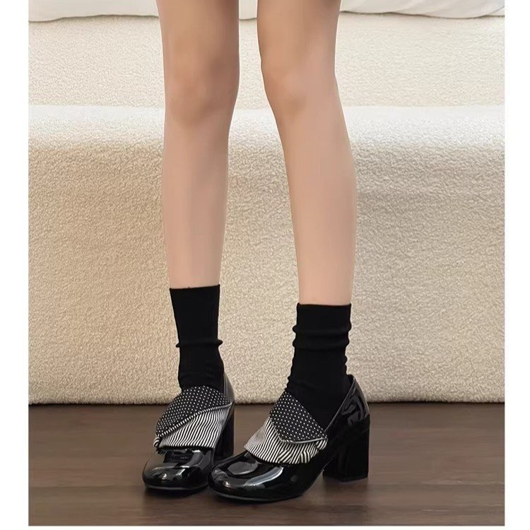 Women's Black Retro British-Style High Heels photo 5