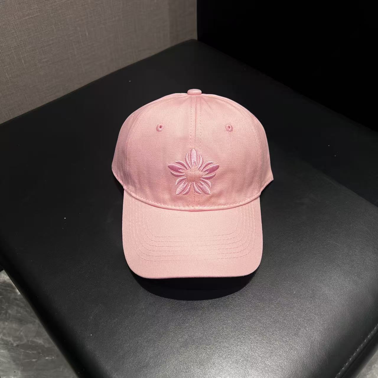 Wide-brimmed Face-flattering Baseball Cap With A Peaked Visor photo 2