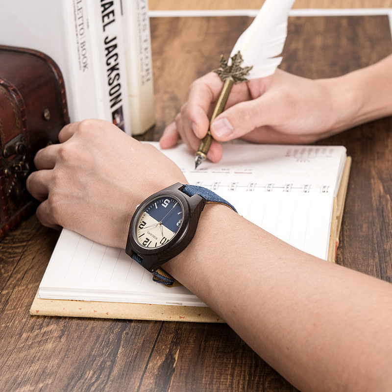 Wooden Watch Fashionable And Distinctive Mens Style photo 4