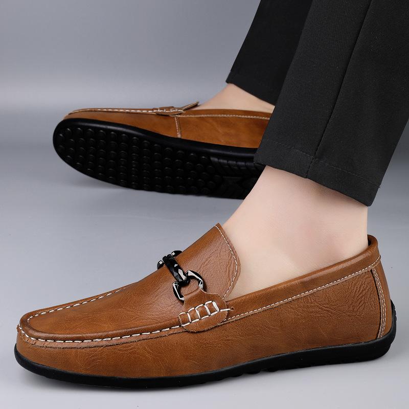 Men's Soft-soled Slip-on Casual Leather Shoes photo 1