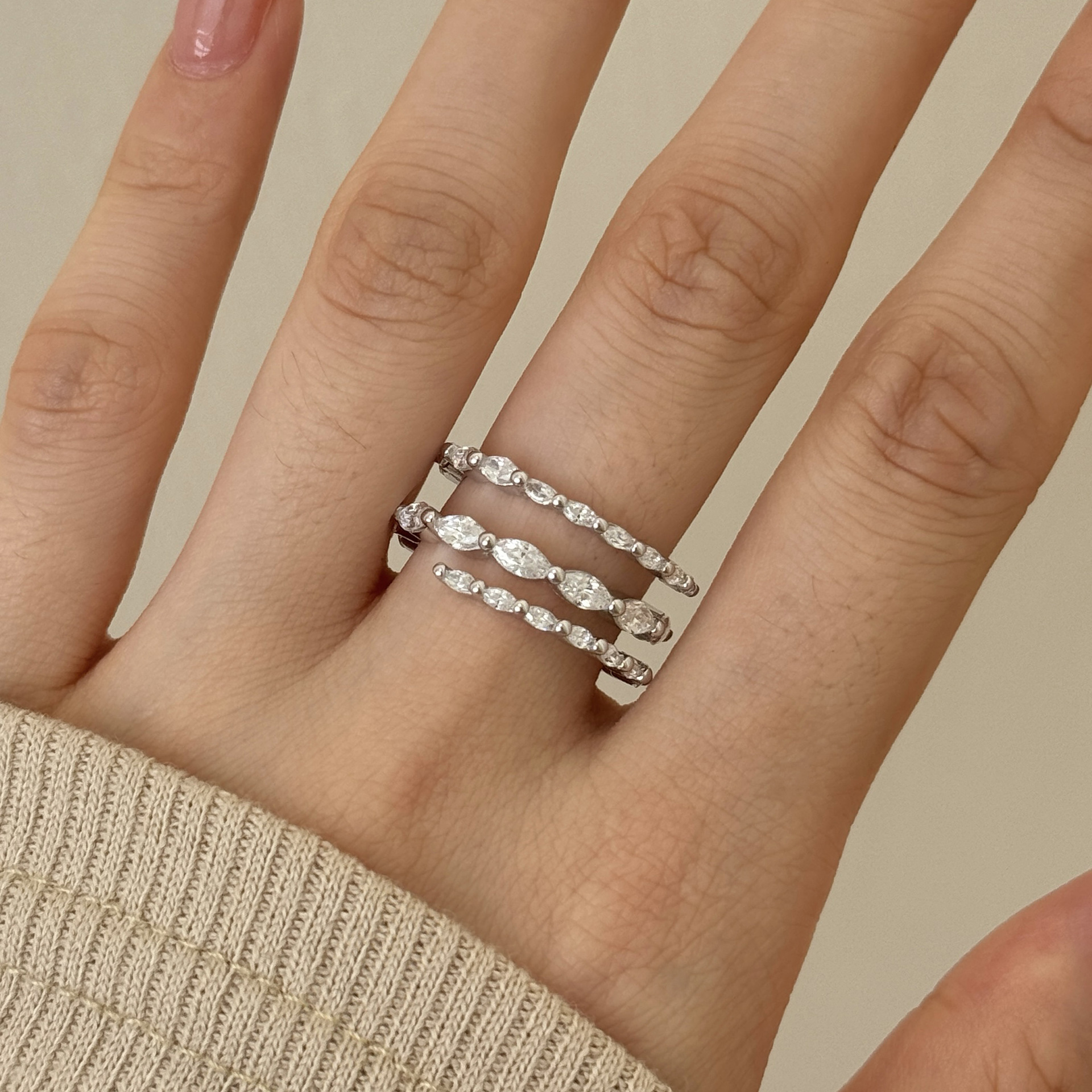 Ring Female Spring Design Inlaid Bracelet photo 1