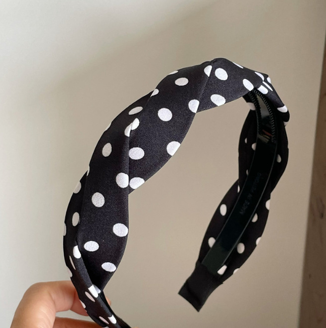 Sweet, Edgy, And Stylish Polka-dot Black-and-white Chiffon Headband photo 4