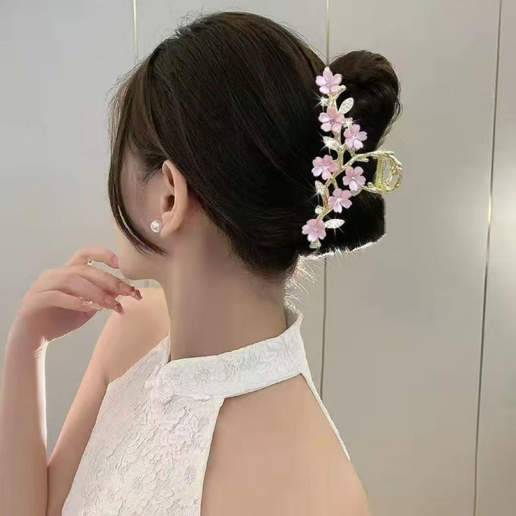Leaf Hair Clip With Tassel Womens Hairpin photo 3