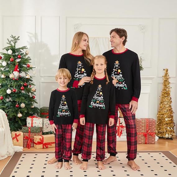 Printed Christmas Parent-Child Pajama Set photo 1