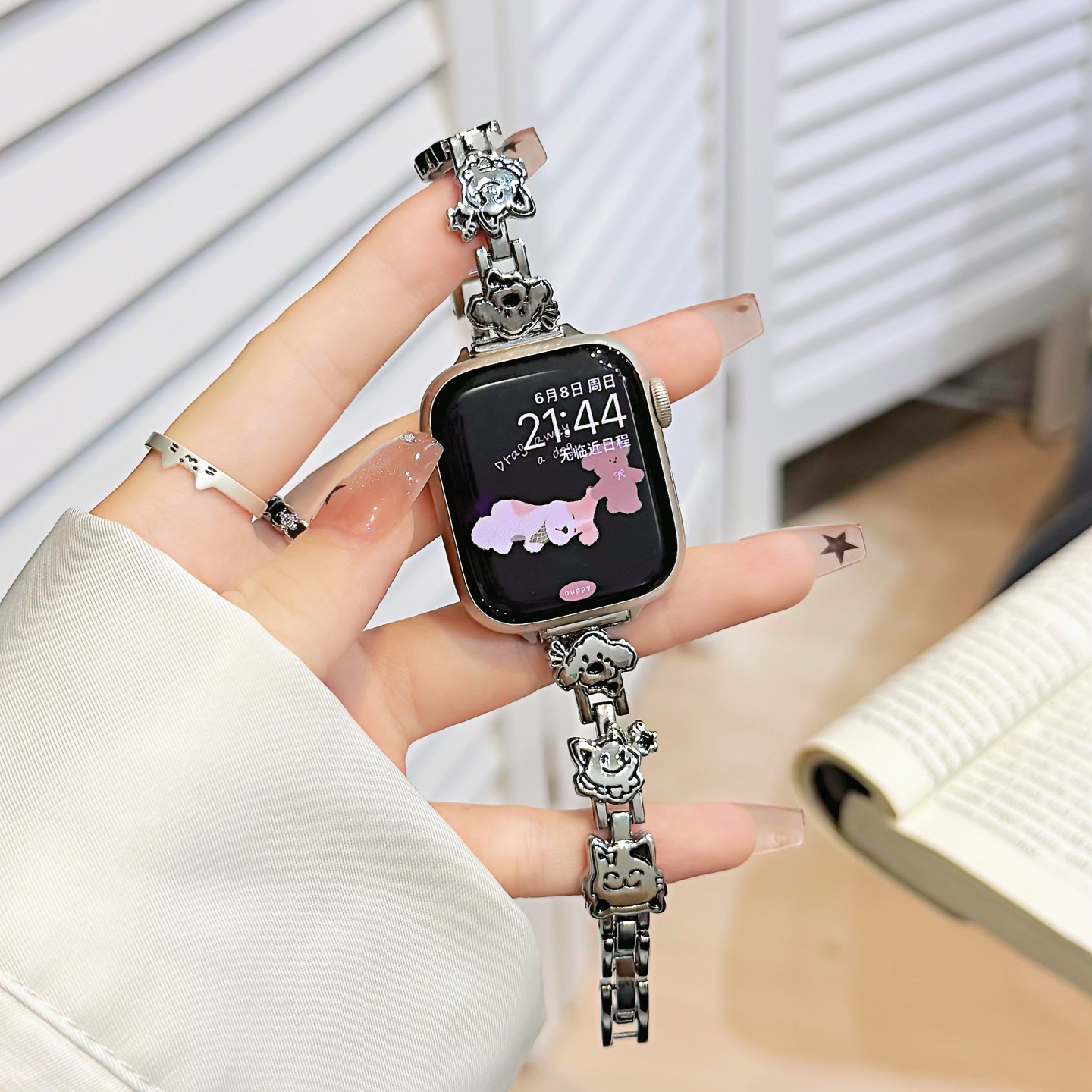 Fashionable Metal Dog And Cat Womens Chain Watch Strap photo 8