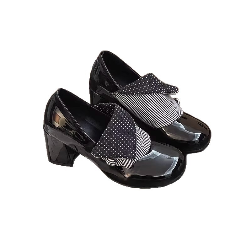Women's Black Retro British-Style High Heels photo 3