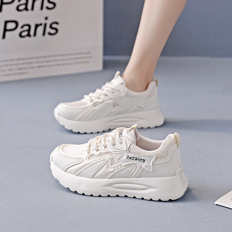 Breathable Mesh Running Shoes With A Nonslip Sole For Women photo 2