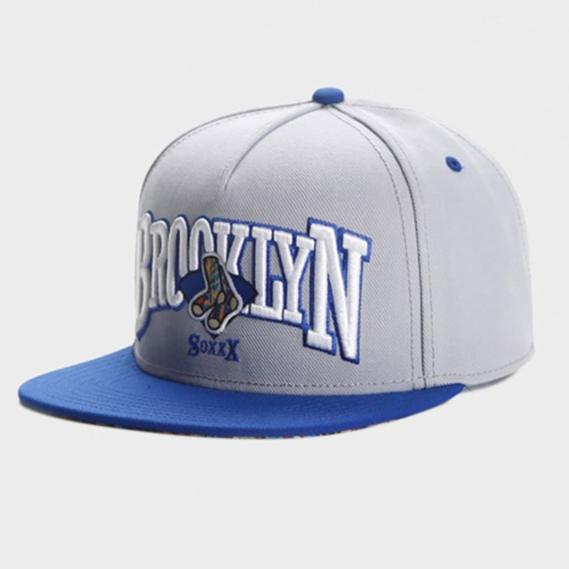 Flat-brimmed Sports Baseball Cap photo 1