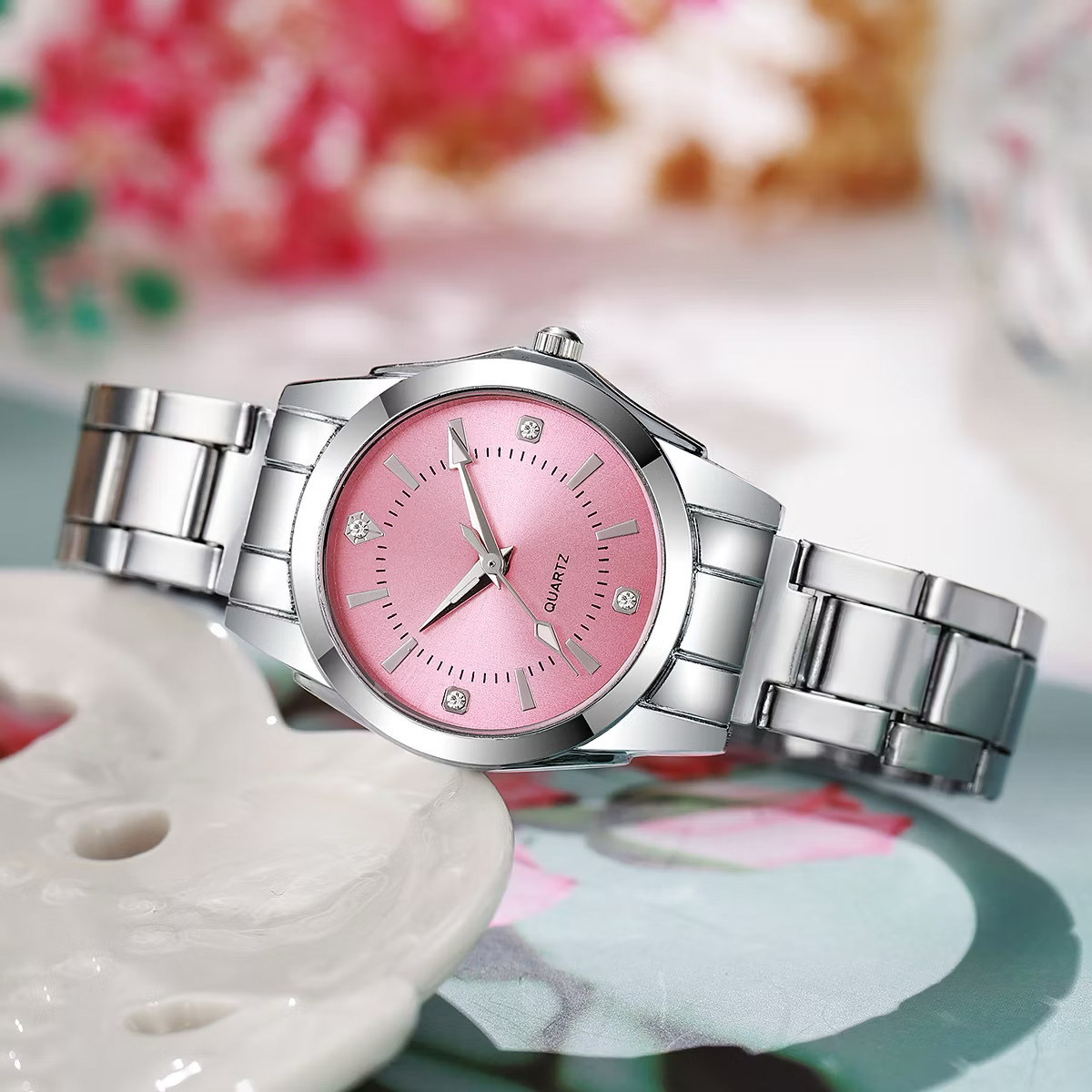 Fashionable And Minimalist Quartz Wristwatch photo 4