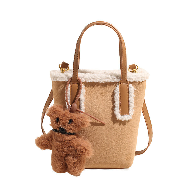 Simple Stylish And Versatile Fluffy Handbag photo 4