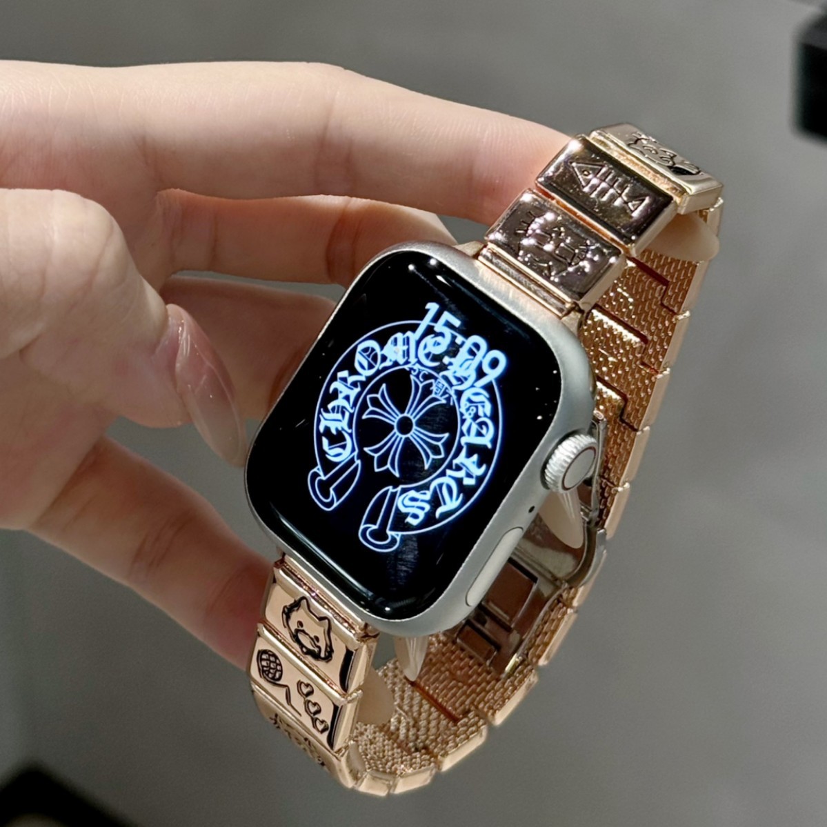 Womens Metal Watch, Adorned With Cat And Dog Motifs photo 2