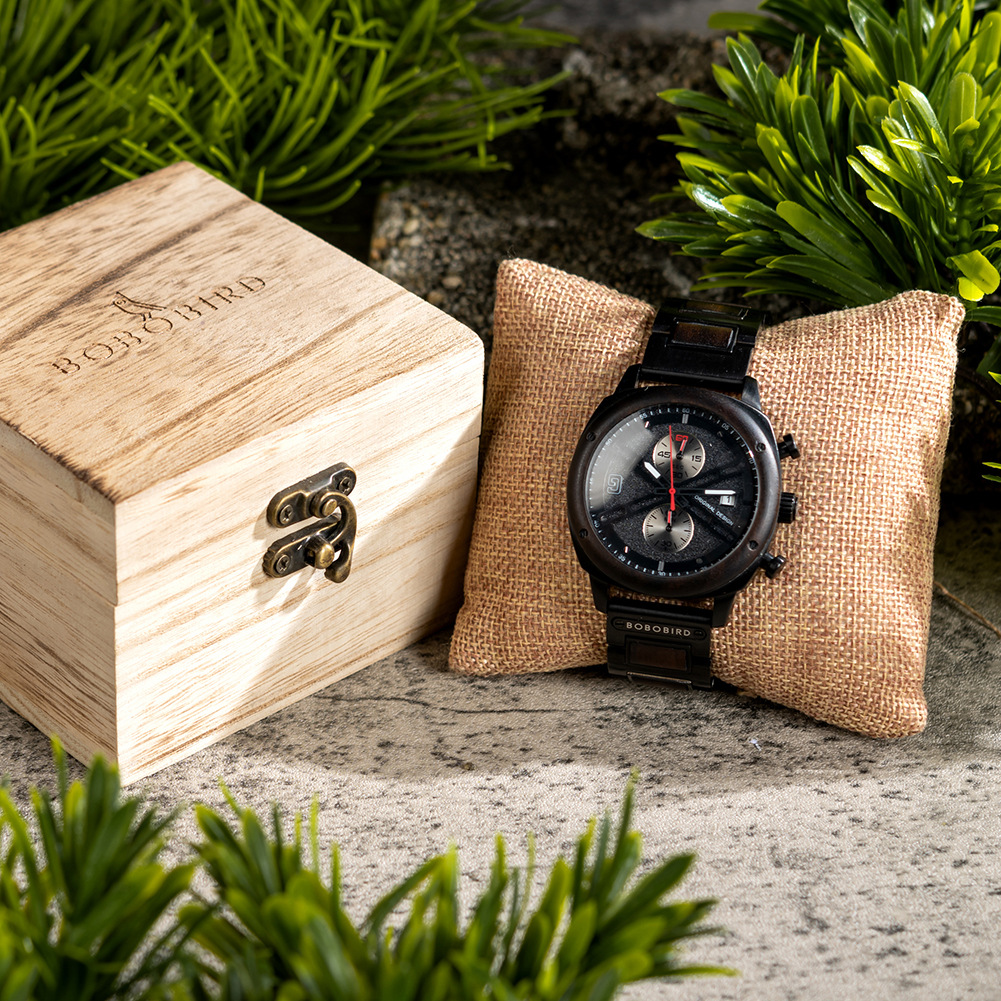 Natural Wood Men's Watch - Minimalist Retro Quartz Wristwatch with Leather Strap photo 2