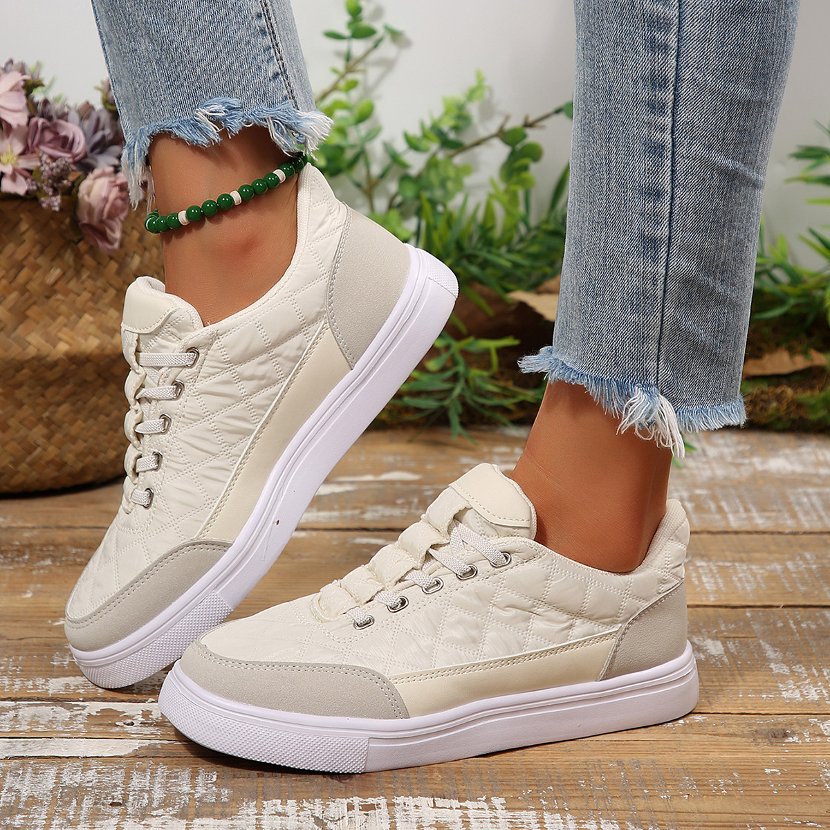 Plus-size Versatile Sports Casual Sneakers photo 1