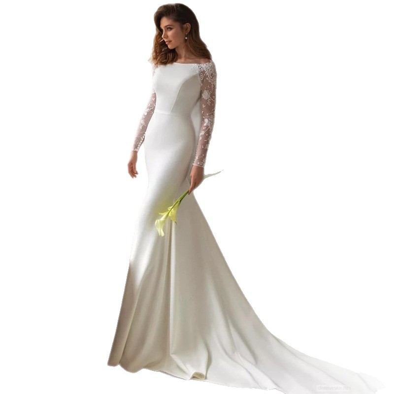 Satin Lace Long-sleeve Wedding Dress photo 6