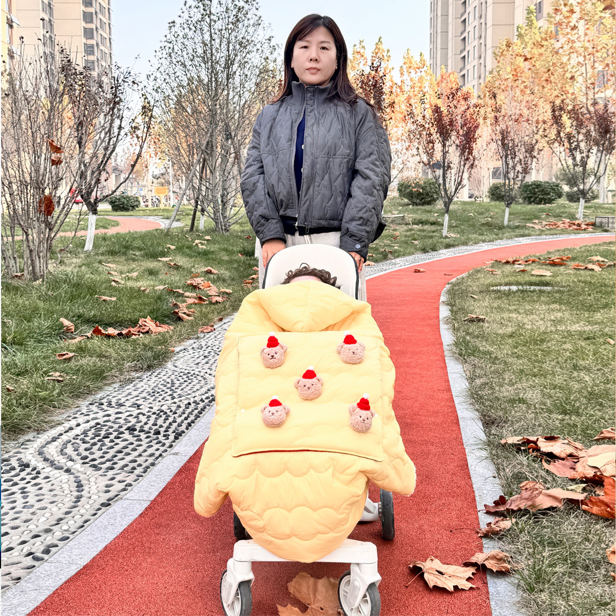 Stroller Windproof Blanket With Shoulder Straps photo 1