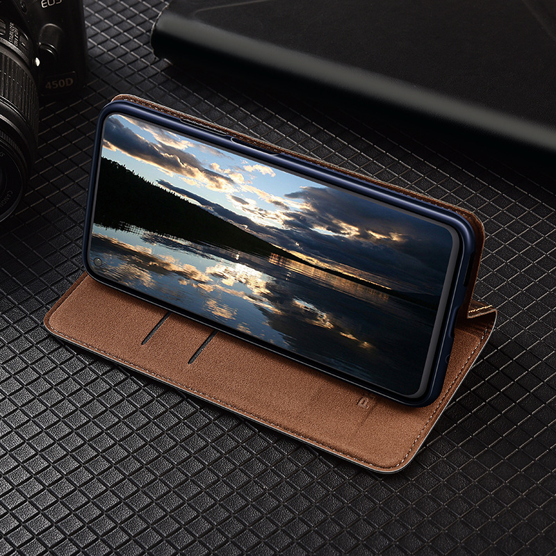 Top-layer Genuine Leather Crocodile-pattern Flip Phone Case photo 3