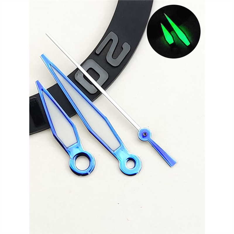 Pilots Three-hand Watch With Green Luminous Hands photo 4