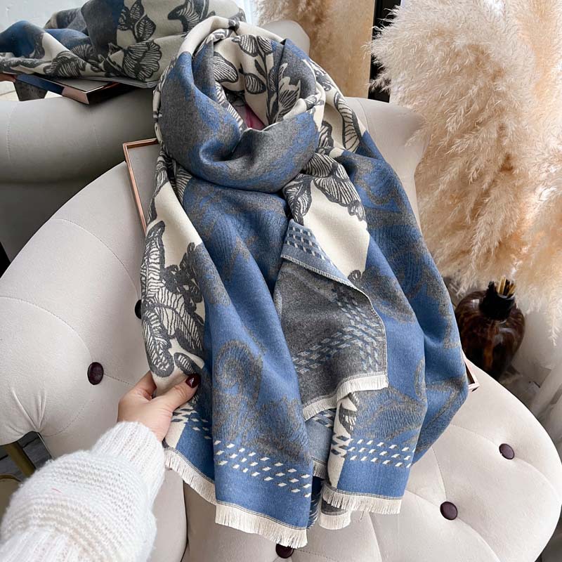 Retro Autumnwinter Double-sided Thickened Scarf photo 5