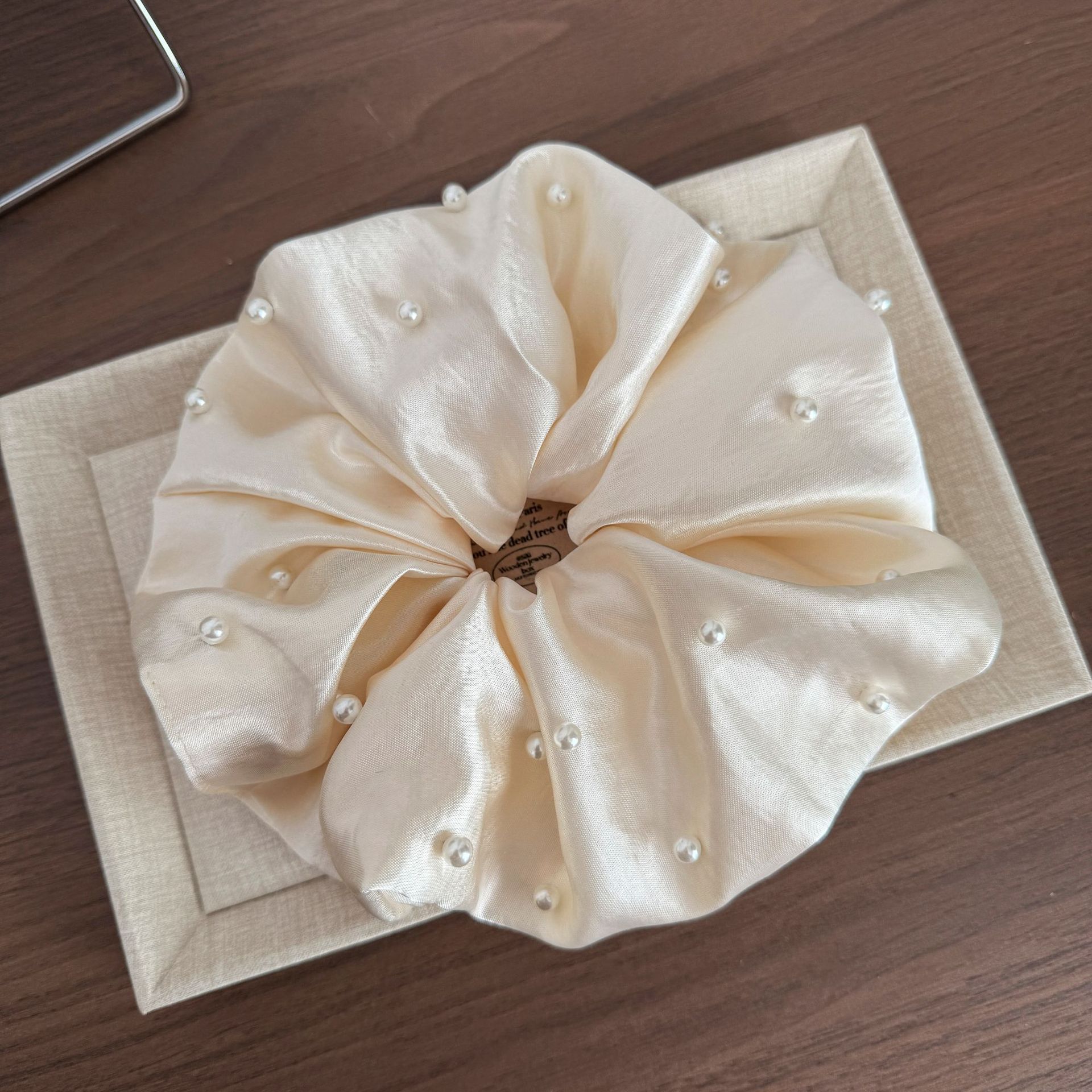 French-style Womens Bun Hair Tie photo 3