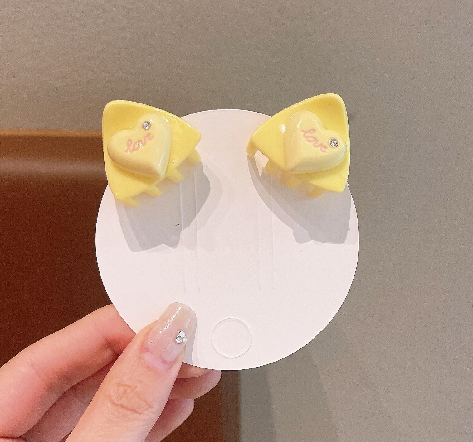Cute Side-swept Bangs Hair Clip For Little Girls photo 3