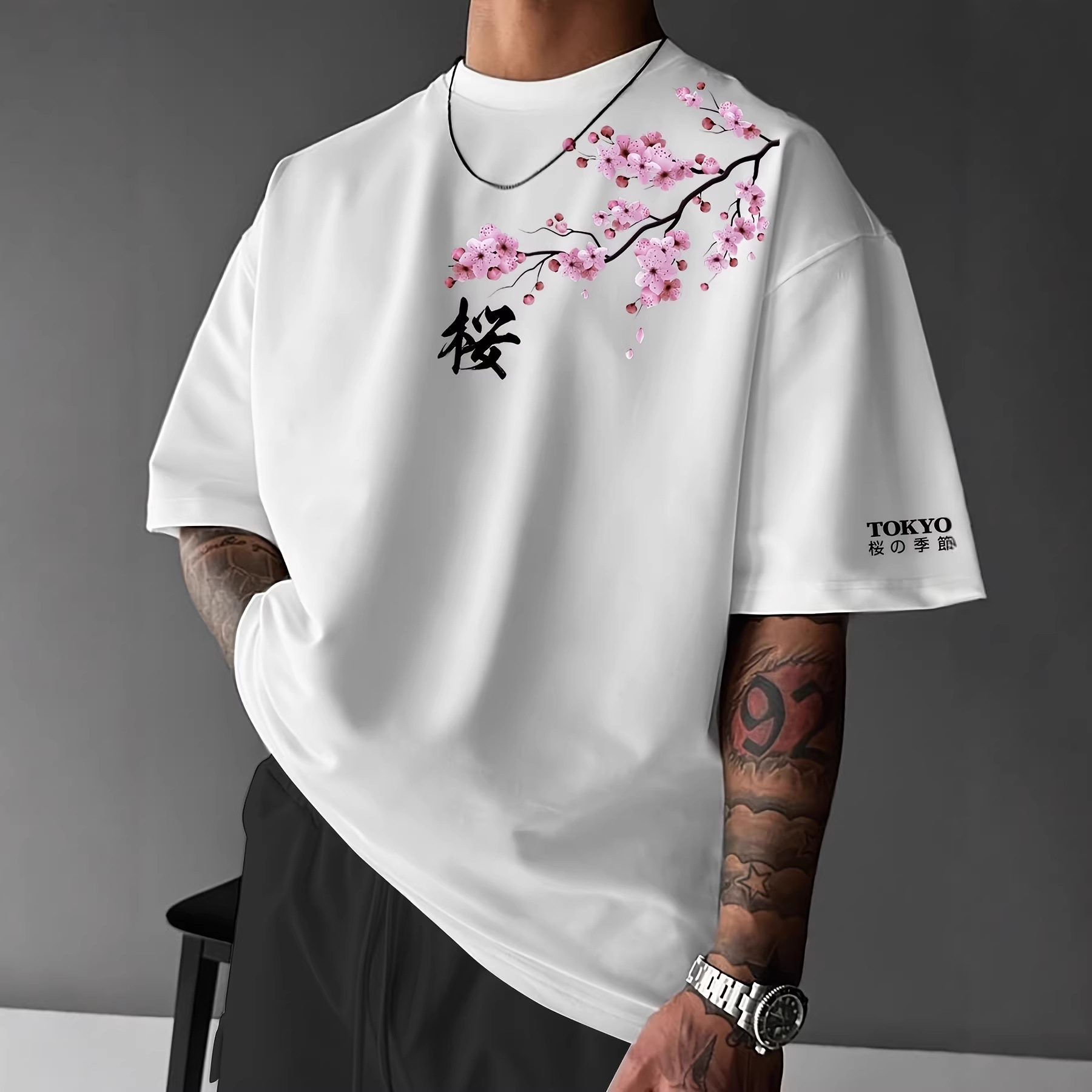 Japanese-style Tokyo Cherry-blossom-print Short-sleeve T-shirt photo 1