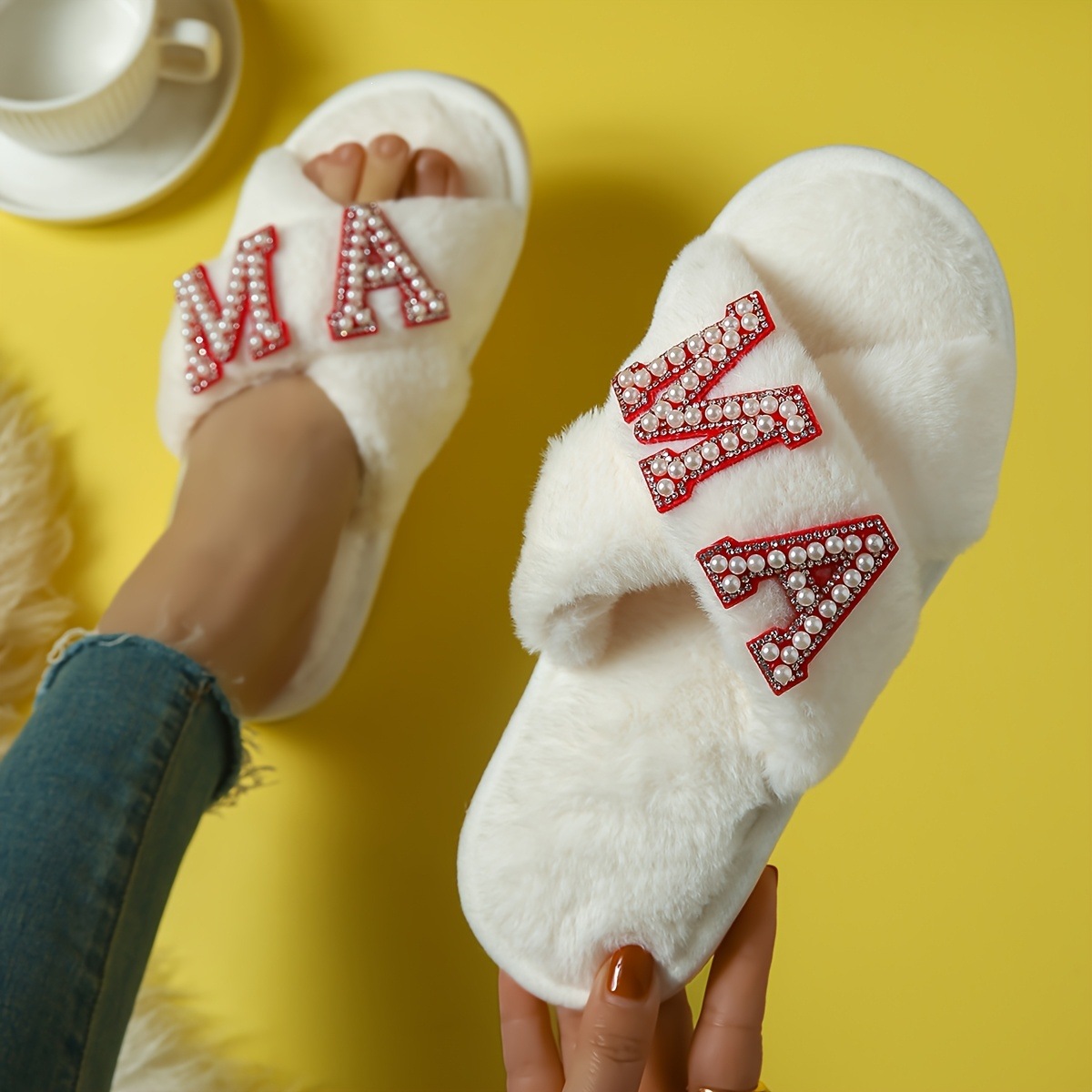 M 32101 Bride Fluffy Slippers Pearl Letters Wedding photo 7