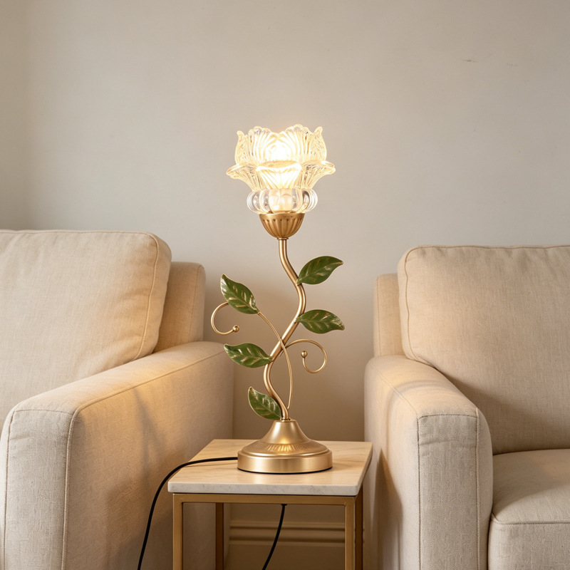 French-style Vintage Table Lamp Minimalist And Creative Flower Decoration photo 2