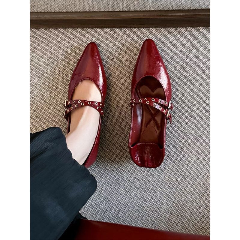 Women's Pointed-toe Wedge Leather Shoes With Studs photo 5