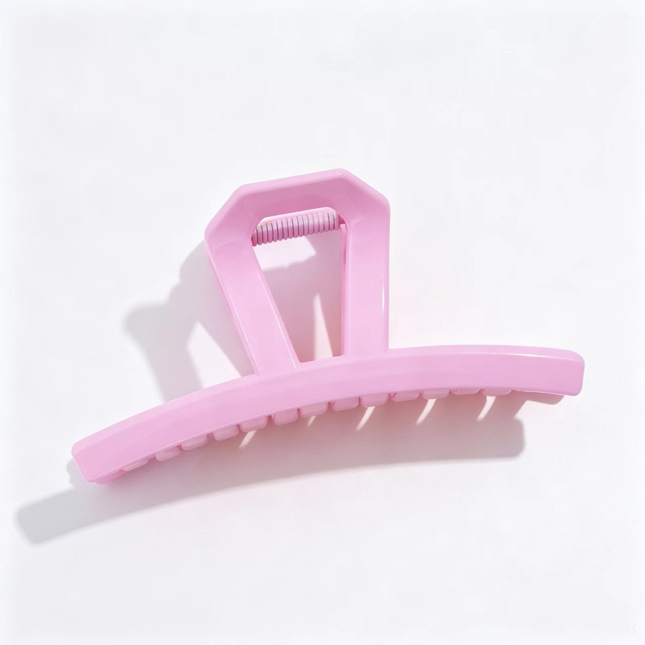 High-end Sophisticated Half-up Hair Clip With Shark Design photo 3