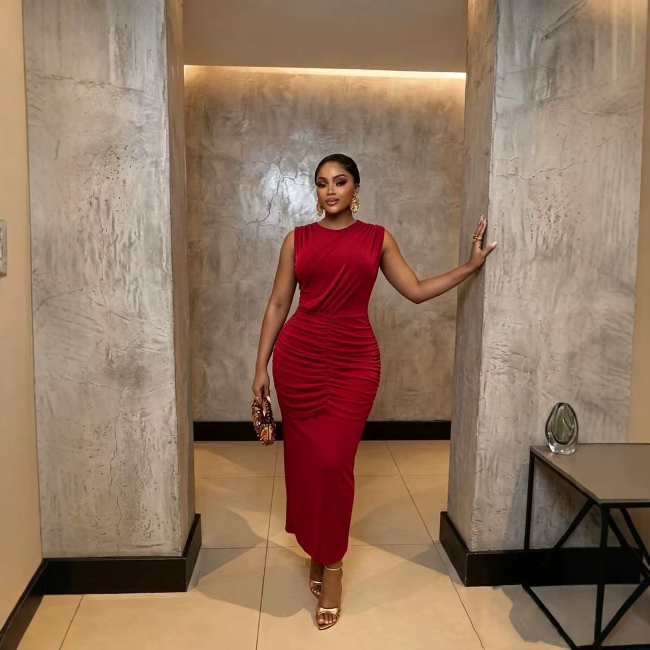 Women's Sleeveless Round-neck Bodycon Dress photo 7