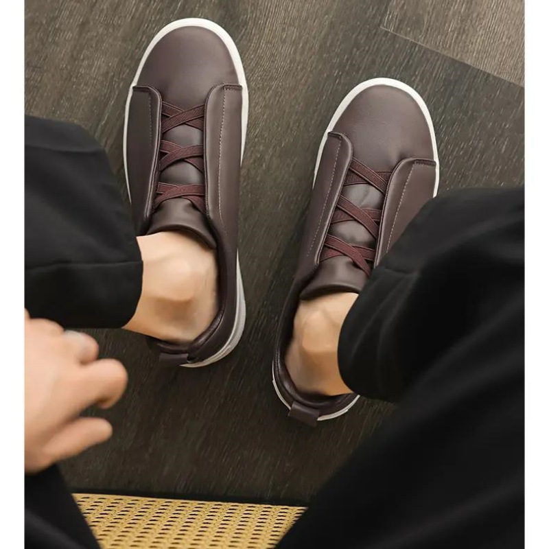 New Men's Casual Slip-on Sneakers photo 4