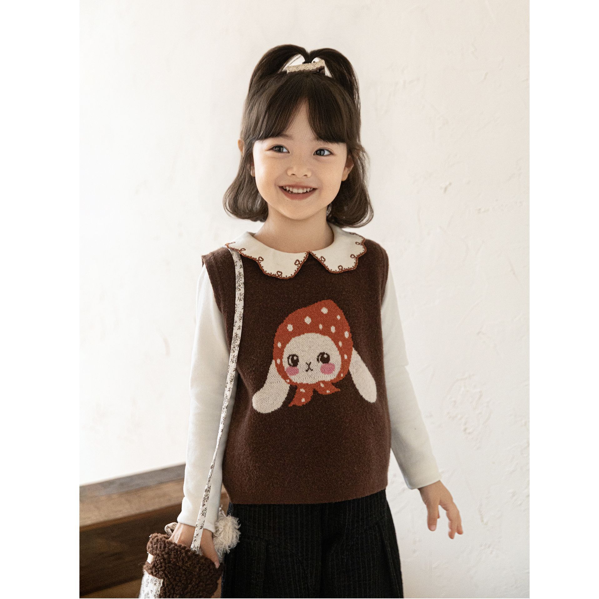 Children's Girls' Sleeveless Knitted Vest photo 6