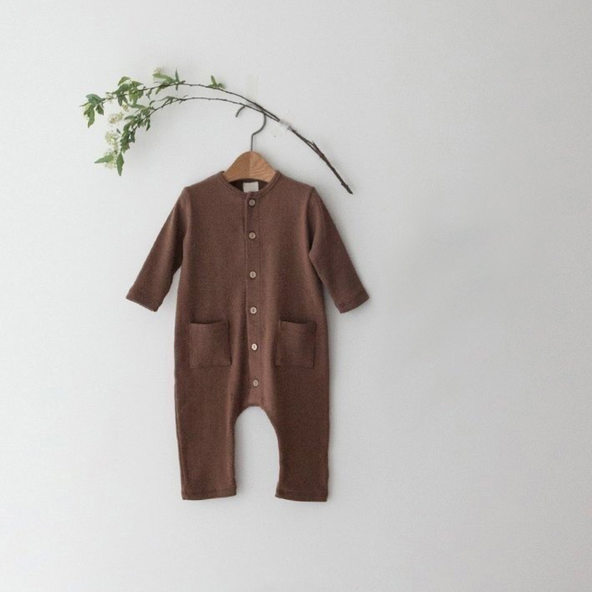Solid-color Pocketed Chest-opening Baby Romper photo 3