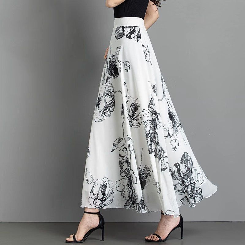 Chic Polka-dot Plus-size Slimming Figure-flattering, Fairy-like Maxi Dress photo 7