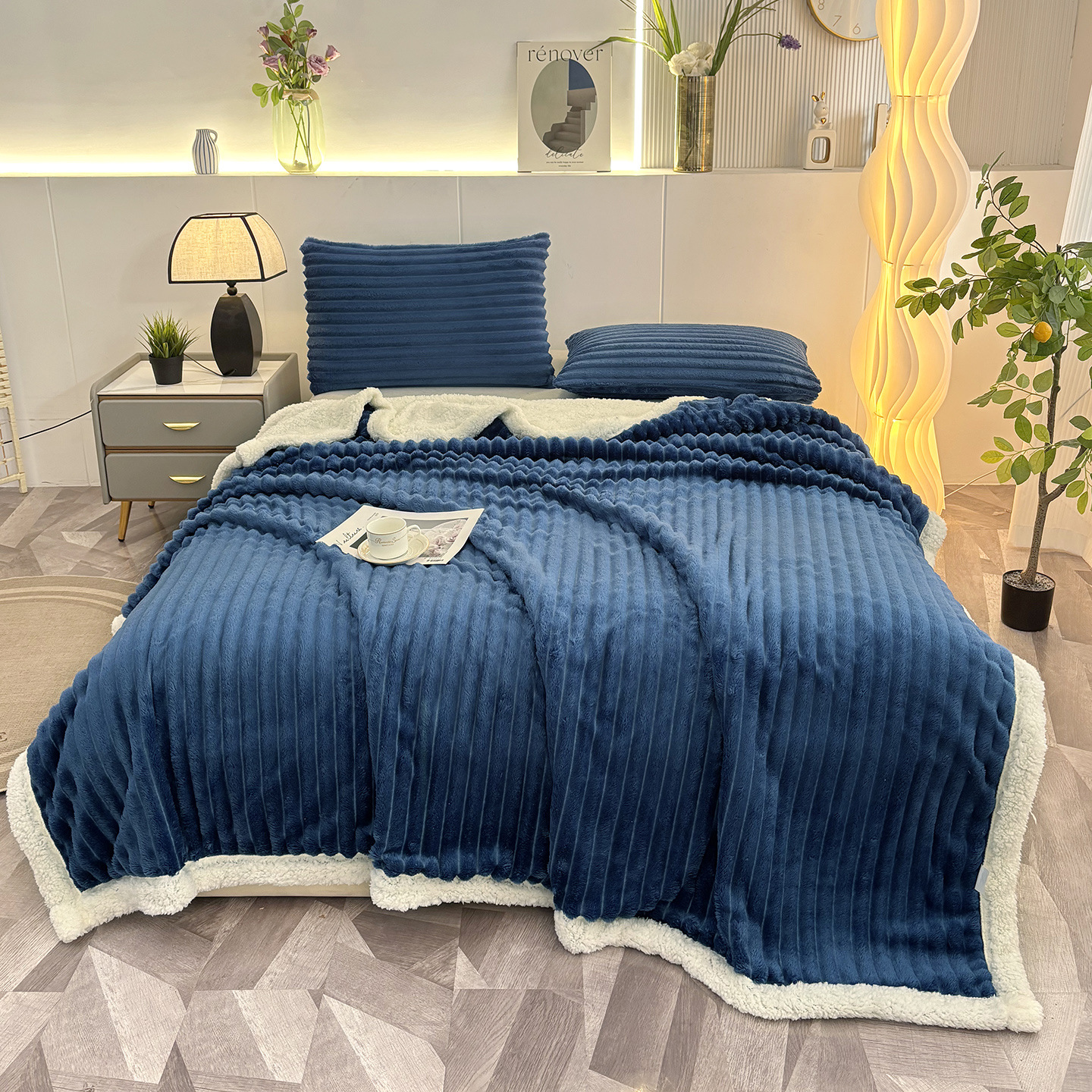 New Double-layer Striped Lambswool Flannel Blanket photo 1