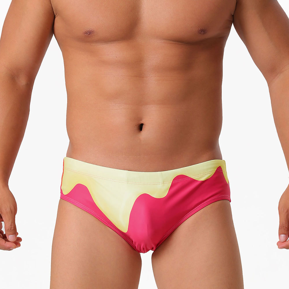 Gradient Flowing-print Triangle Swim Trunks Fashionable photo 5