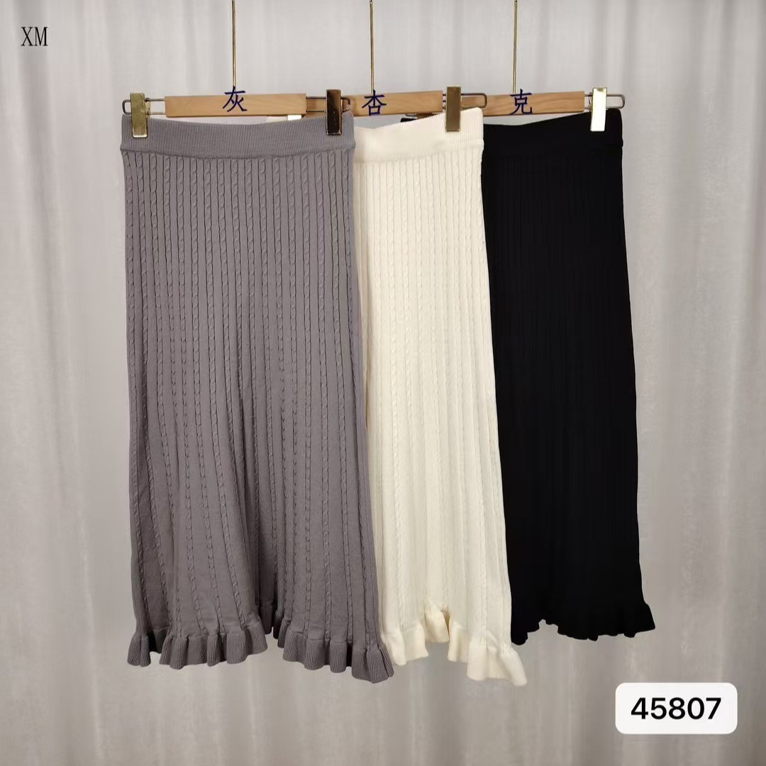 Women's Knitted Mid-length Ruffled Skirt For Fallwinter photo 6
