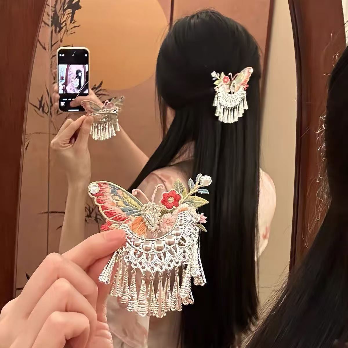 Large Butterfly Hair Clip Silk Flower Side photo 6