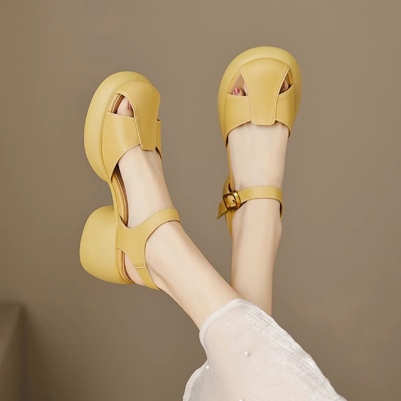 Trendy Thick-soled Hollowed-out Closed-toe Sandals With A Cushioned Feel photo 5