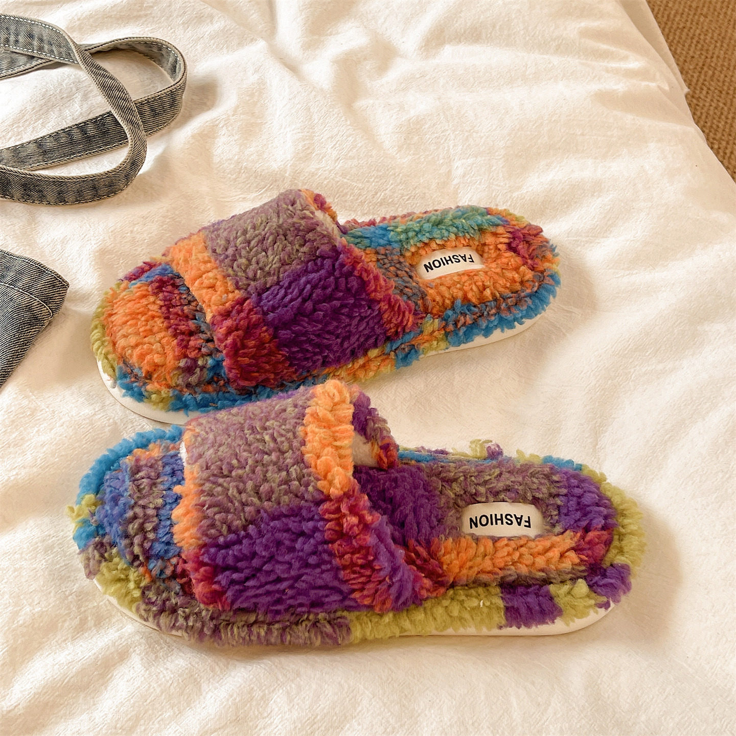 AutumnWinter Indoor Non-slip Thick-soled Warm Slippers photo 4