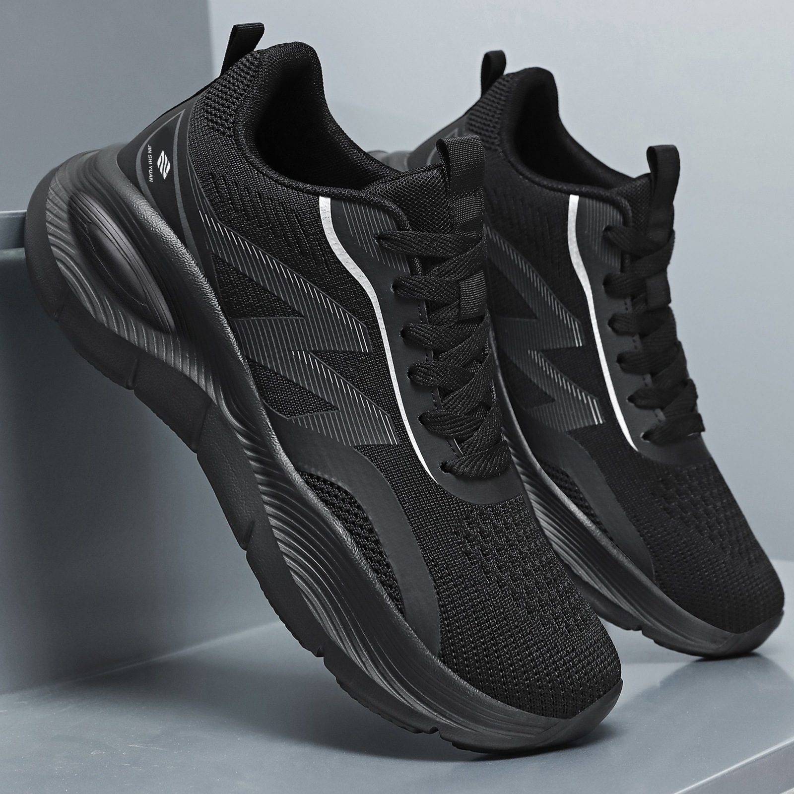 Spring Lightweight Mens Solid-color Versatile Casual Shoes photo 6