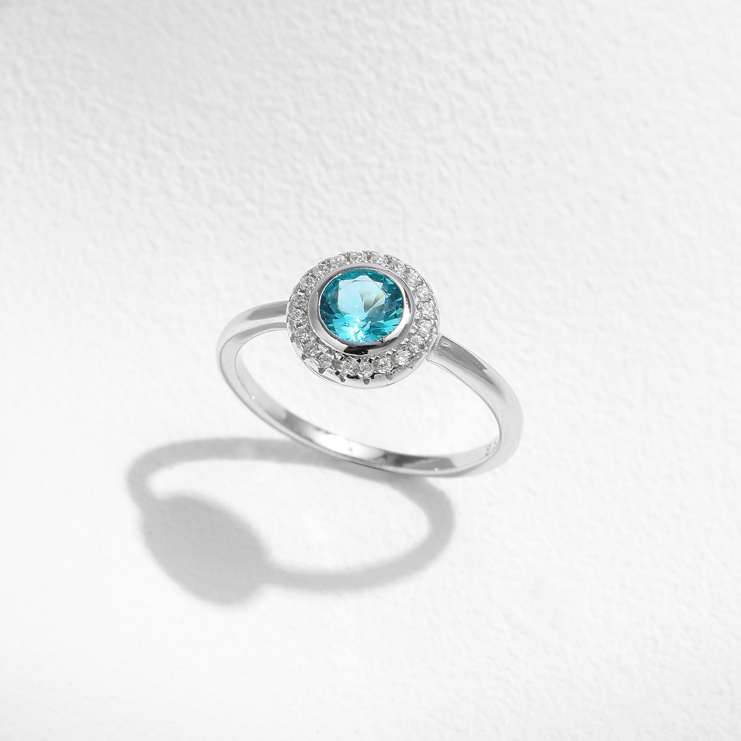 Women's S925 Silver French-style Elegant Diamond-Encrusted Ring photo 2