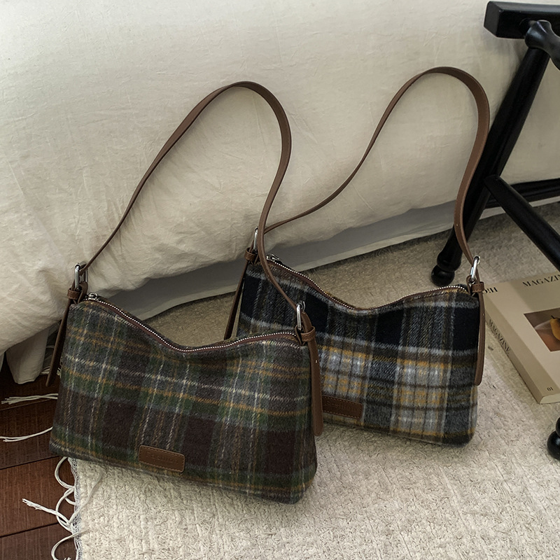 Multifunctional Retro Plaid Commuter Shoulder Crossbody Bag photo 1