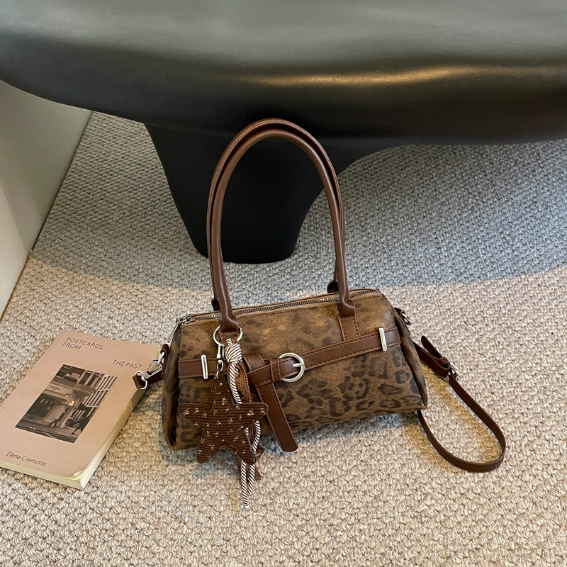 Retro Matte Small Bag Womens Crossbody Bag Niche-style Small Square Handbag photo 2