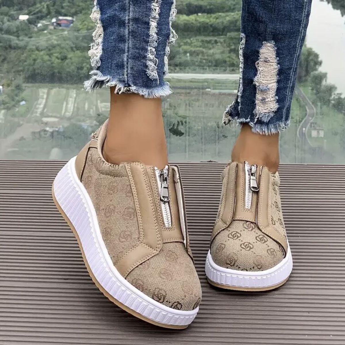 New Style Front-zip Slip-on Casual Large-size Womens Shoes For Presbyopia photo 6