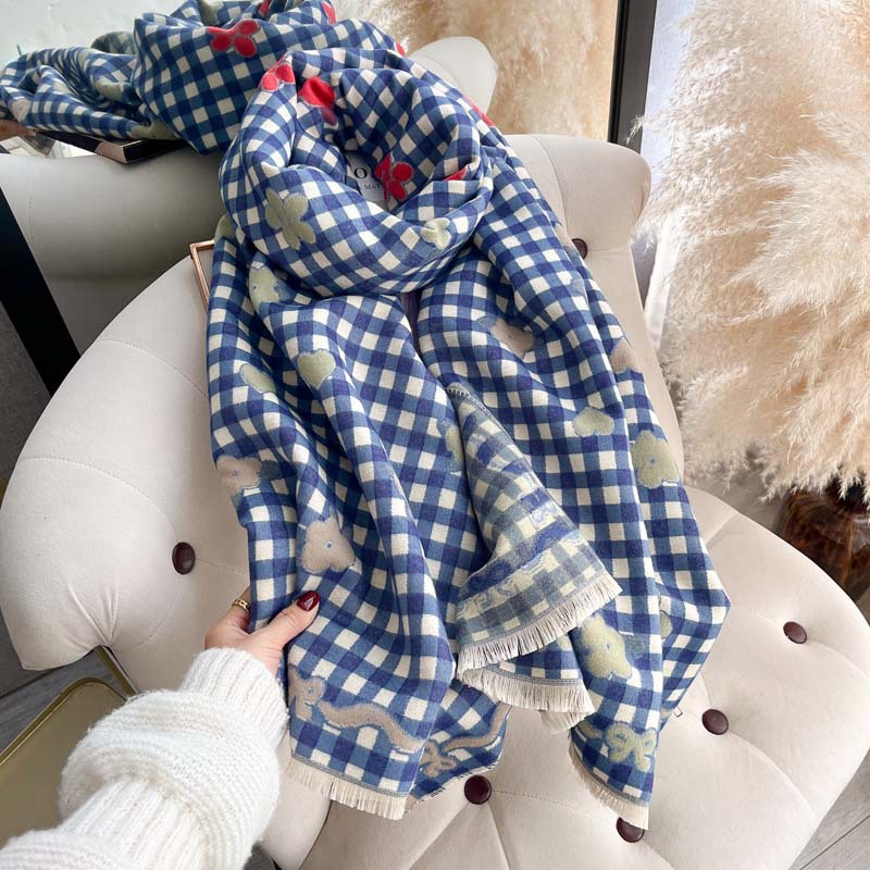 Women's Double-Sided Jacquard Bow-Knot AutumnWinter Floral ShawlScarf photo 3