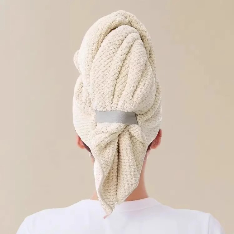Coral Fleece Quick-drying Water-absorbing And Hair Drying Towel photo 1