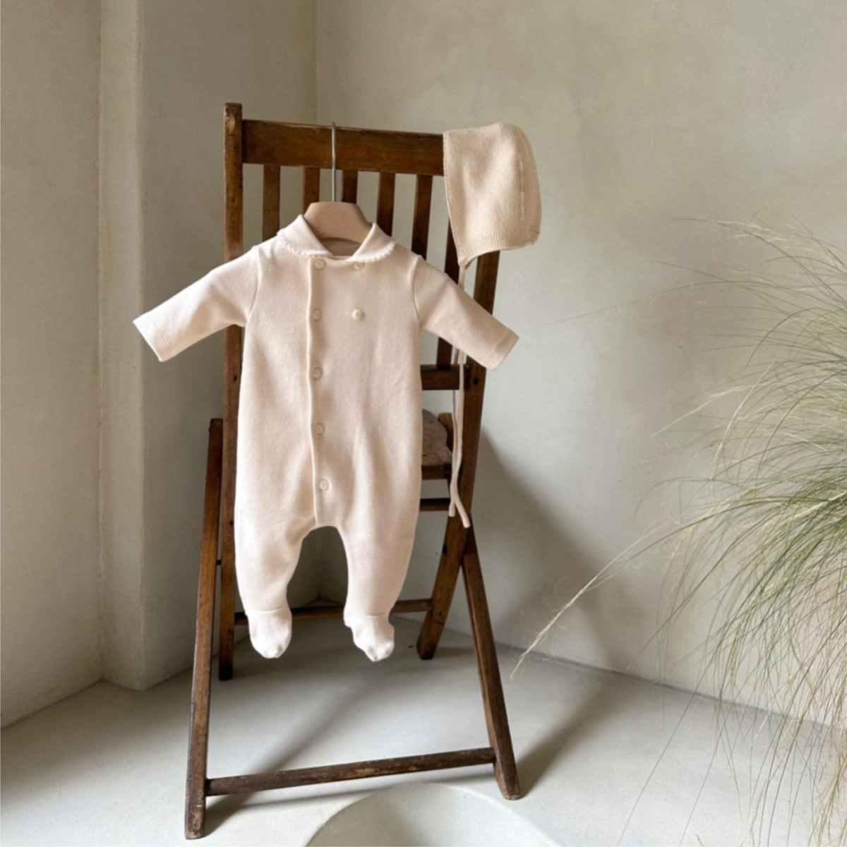 Newborn Clothes Peter Pan Collar Open Chest Jumpsuit photo 4